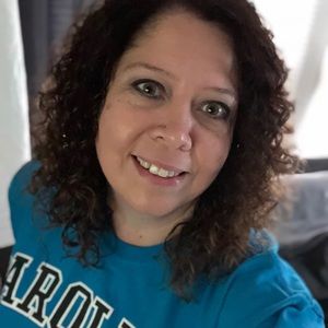 Meet your Posher, Claudia